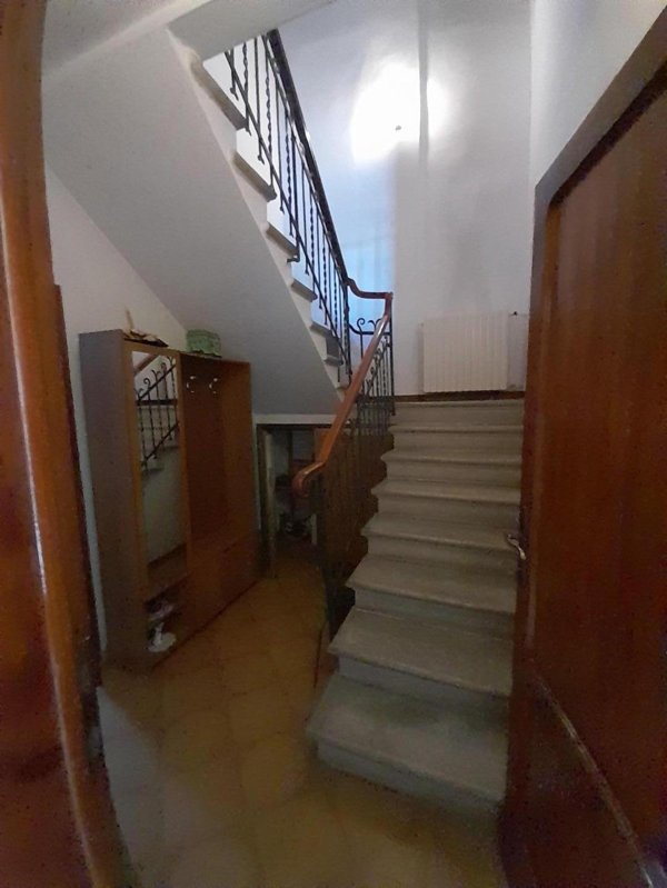 casa indipendente in vendita a Castelfranco di Sotto in zona Orentano