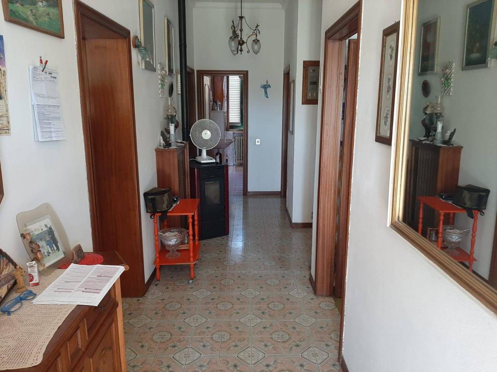 casa indipendente in vendita a Castelfranco di Sotto in zona Orentano
