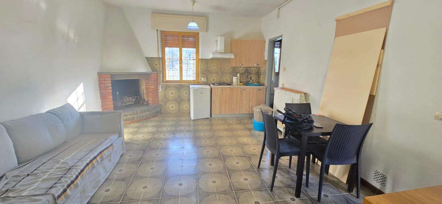 intera palazzina in vendita a Castelfranco di Sotto in zona Orentano