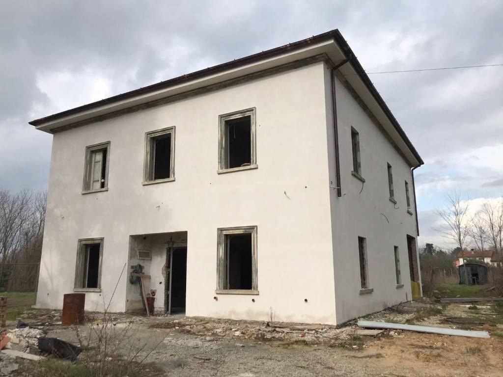 casa indipendente in vendita a Castelfranco di Sotto in zona Orentano