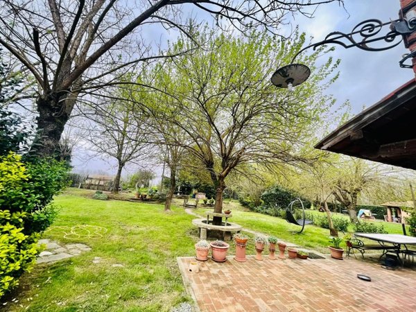 casa indipendente in vendita a Castelfranco di Sotto in zona Villa Campanile