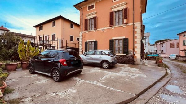 casa indipendente in vendita a Castelfranco di Sotto in zona Orentano