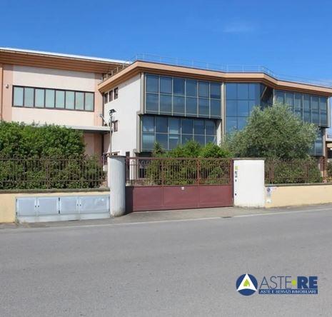 negozio in vendita a Castelfranco di Sotto