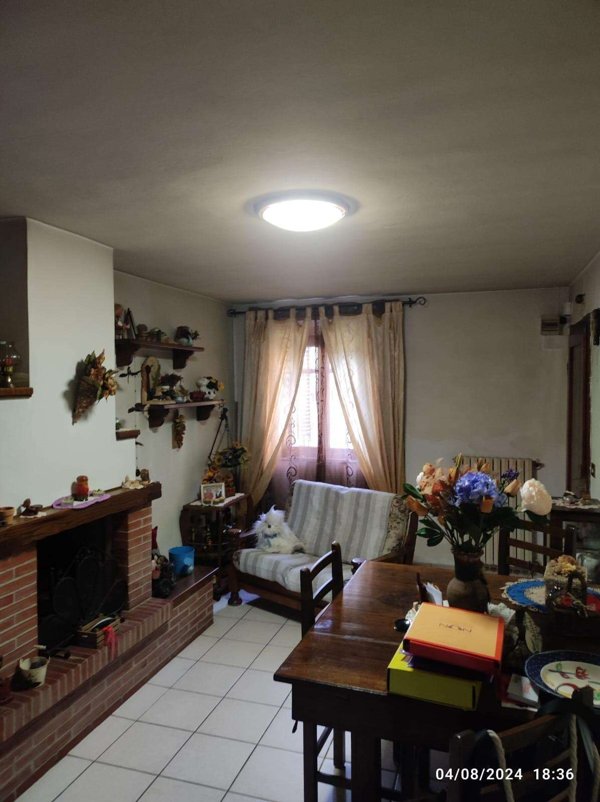 casa indipendente in vendita a Castelfranco di Sotto in zona Orentano