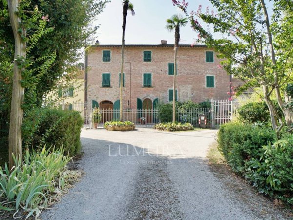 casa indipendente in vendita a Castelfranco di Sotto in zona Orentano