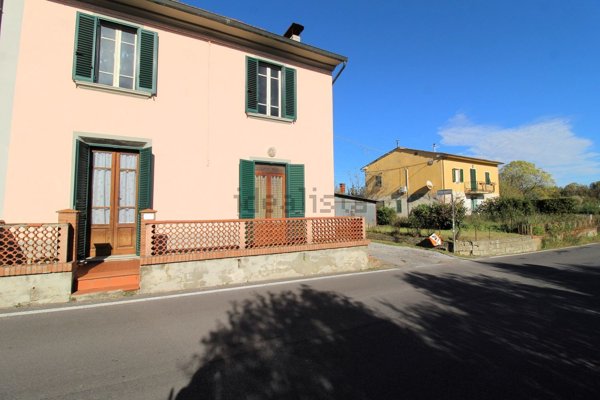 casa indipendente in vendita a Castelfranco di Sotto in zona Orentano