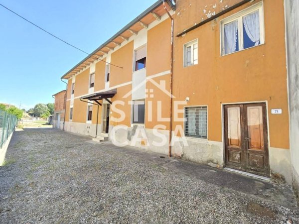 casa indipendente in vendita a Castelfranco di Sotto in zona Orentano