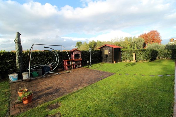 casa indipendente in vendita a Castelfranco di Sotto in zona Villa Campanile