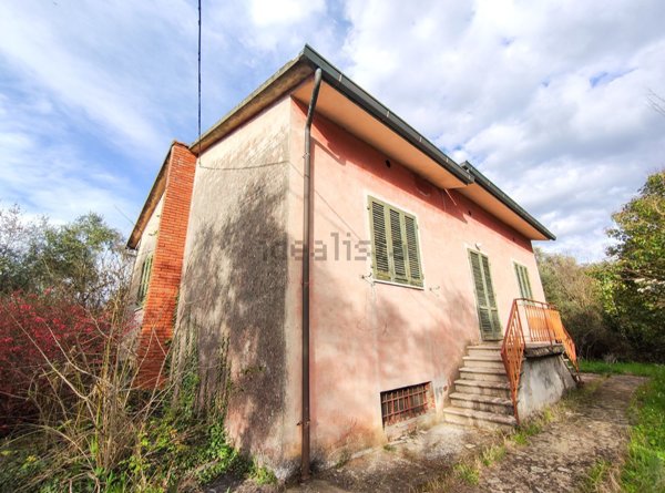casa indipendente in vendita a Castelfranco di Sotto in zona Orentano