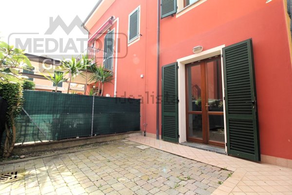 casa indipendente in vendita a Castelfranco di Sotto in zona Orentano