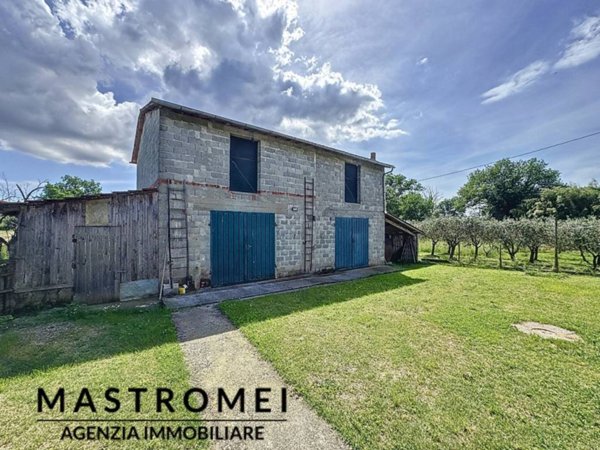 casa indipendente in vendita a Castelfranco di Sotto in zona Orentano