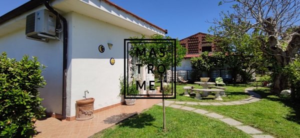 casa indipendente in vendita a Castelfranco di Sotto in zona Villa Campanile