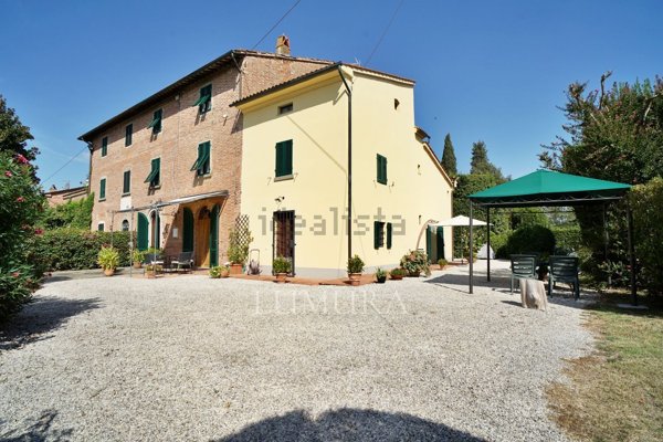 casa indipendente in vendita a Castelfranco di Sotto in zona Orentano