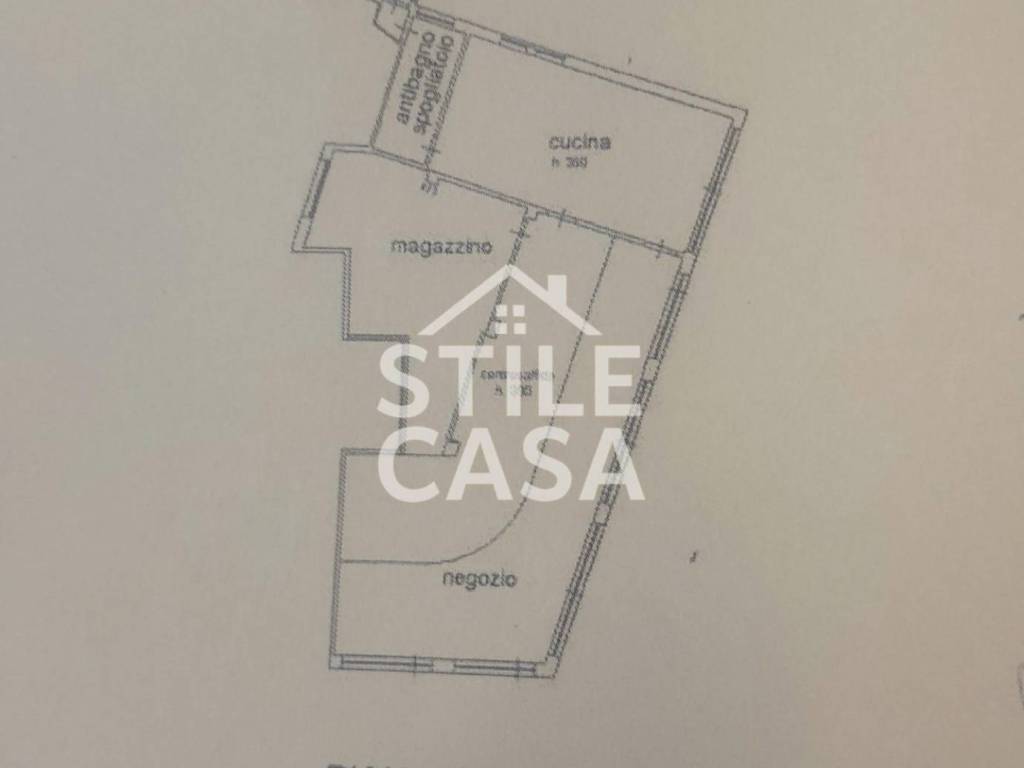 negozio in vendita a Castelfranco di Sotto