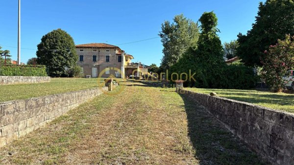 casa indipendente in vendita a Castelfranco di Sotto in zona Orentano