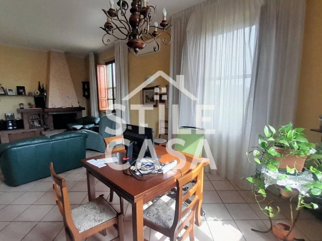 casa indipendente in vendita a Castelfranco di Sotto in zona Orentano