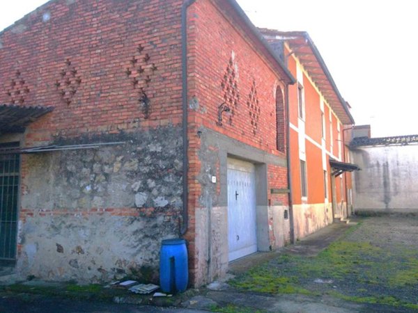 casa indipendente in vendita a Castelfranco di Sotto in zona Orentano