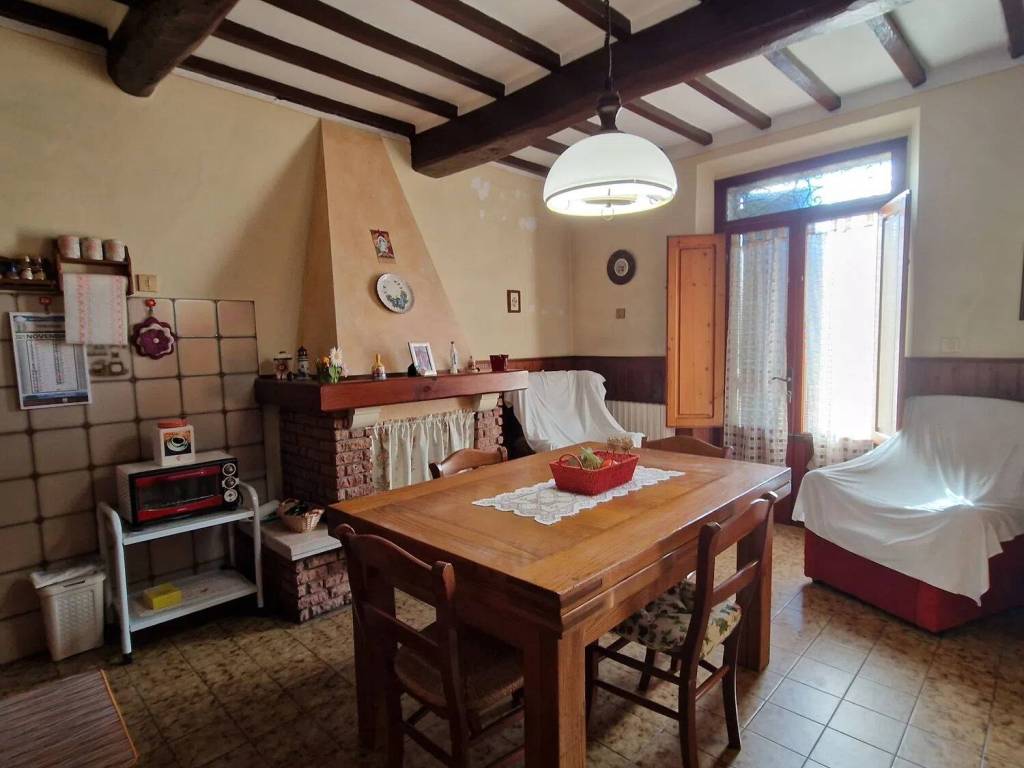 casa indipendente in vendita a Castelfranco di Sotto in zona Orentano