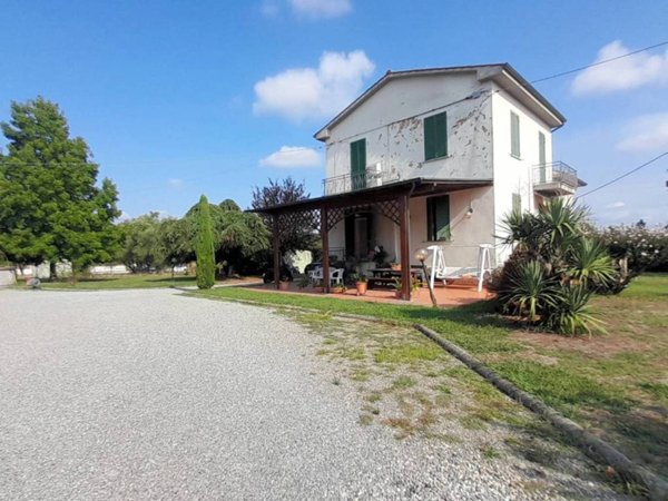 casa indipendente in vendita a Castelfranco di Sotto in zona Orentano