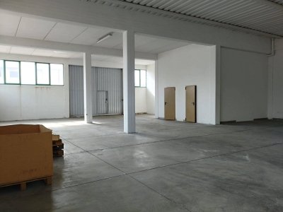 locale commerciale in vendita a Castelfranco di Sotto