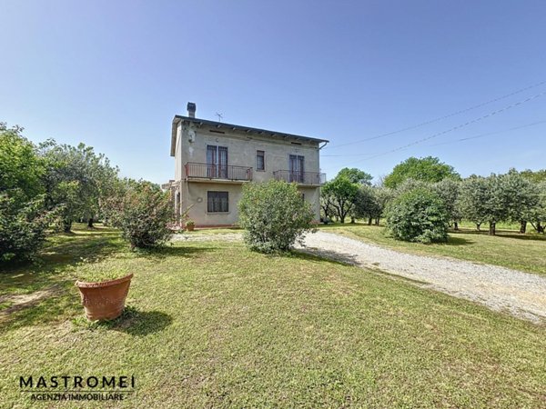 casa indipendente in vendita a Castelfranco di Sotto in zona Villa Campanile