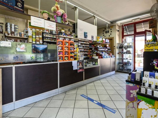 negozio in vendita a Castelfranco di Sotto