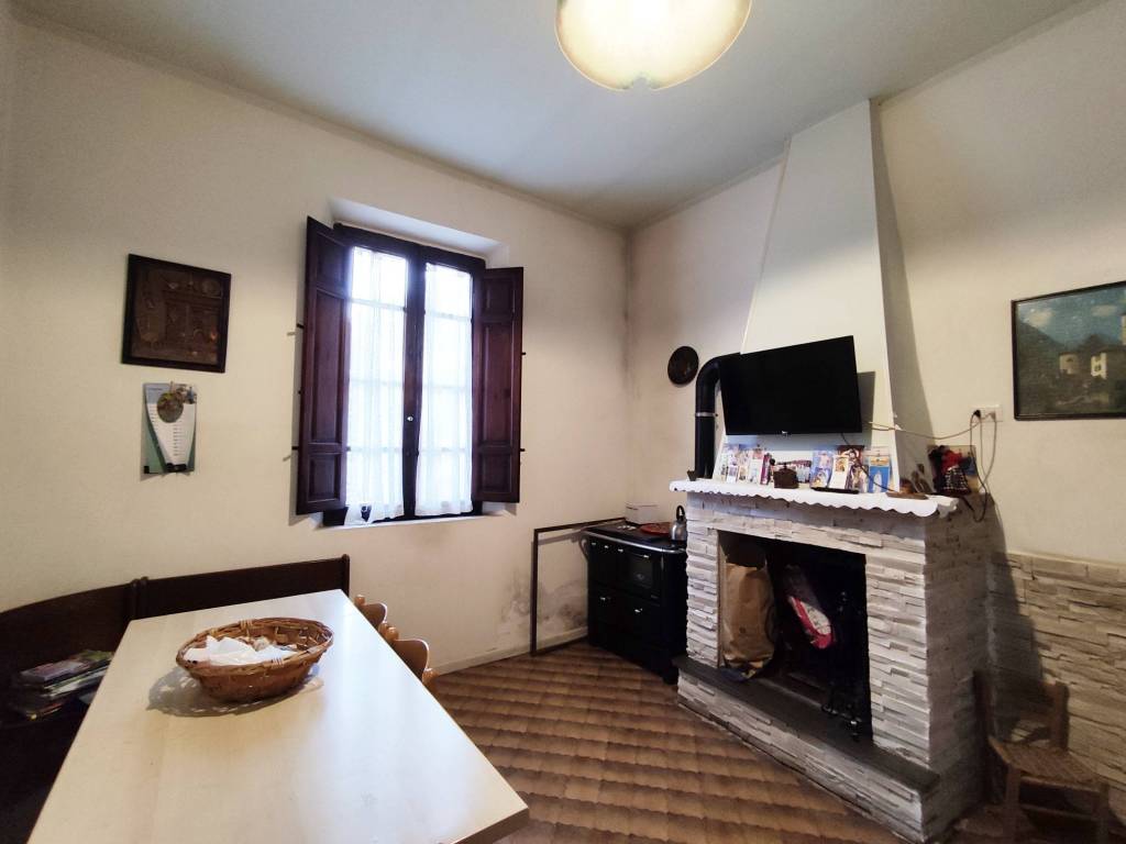 casa indipendente in vendita a Castelfranco di Sotto in zona Orentano