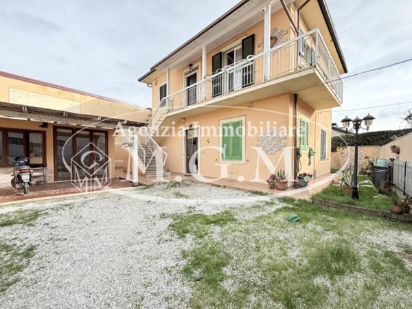 casa indipendente in vendita a Castelfranco di Sotto