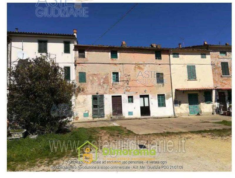 casa indipendente in vendita a Castelfranco di Sotto in zona Orentano