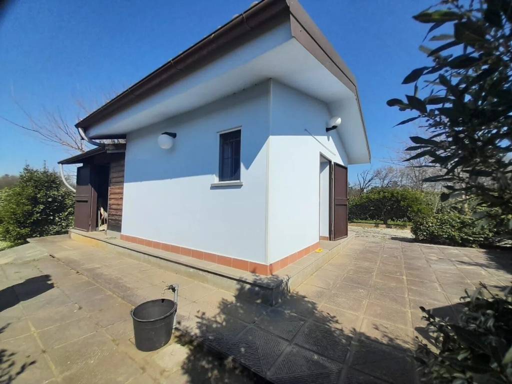 casa indipendente in vendita a Castelfranco di Sotto in zona Villa Campanile