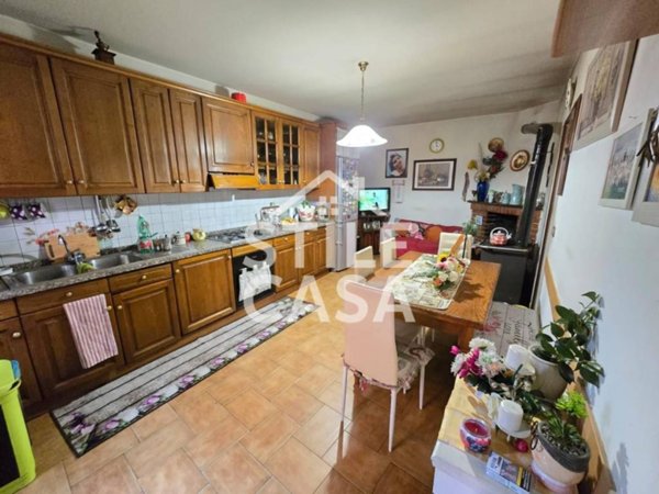 intera palazzina in vendita a Castelfranco di Sotto in zona Orentano