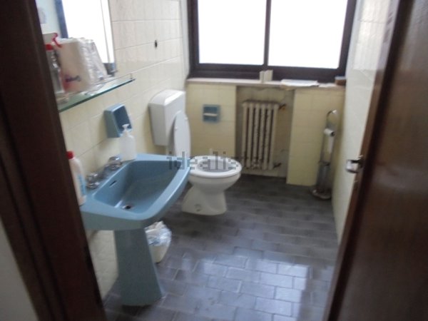 negozio in vendita a Castelfranco di Sotto