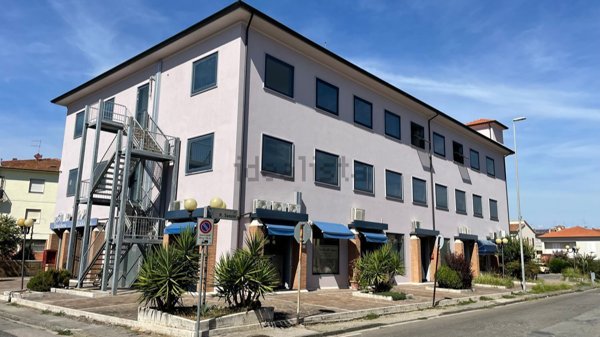 ufficio in vendita a Castelfranco di Sotto