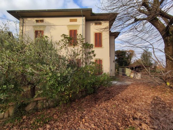 casa indipendente in vendita a Castelfranco di Sotto in zona Orentano