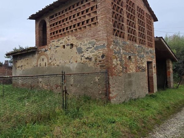 casa indipendente in vendita a Castelfranco di Sotto in zona Orentano