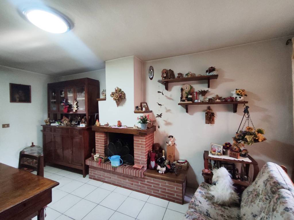 casa indipendente in vendita a Castelfranco di Sotto in zona Orentano