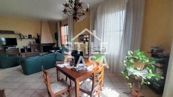 casa indipendente in vendita a Castelfranco di Sotto in zona Orentano
