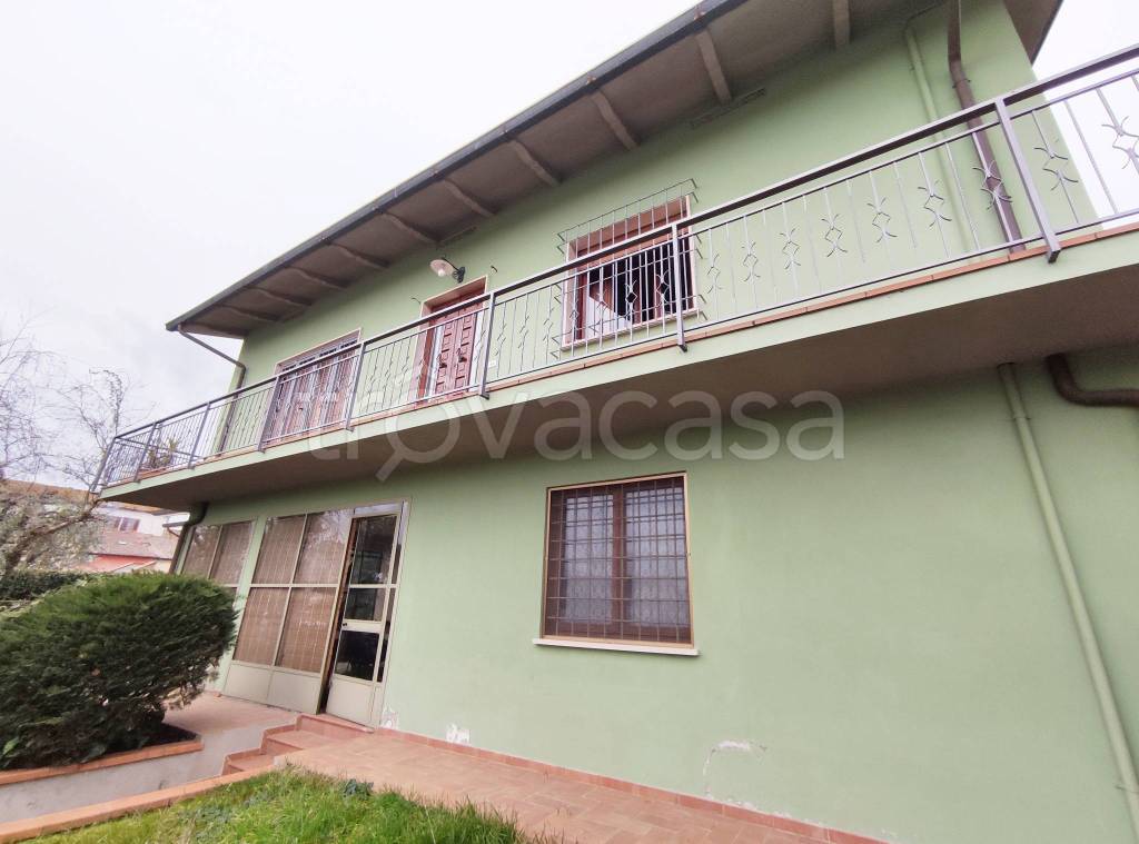 casa indipendente in vendita a Castelfranco di Sotto in zona Orentano