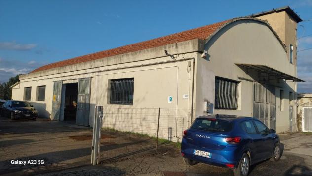 locale commerciale in vendita a Castelfranco di Sotto