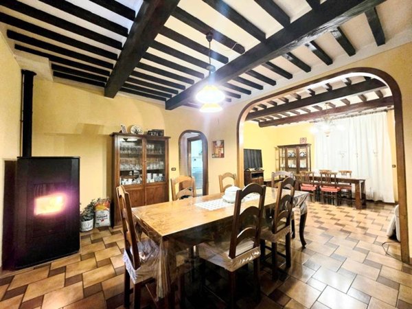 casa indipendente in vendita a Castelfranco di Sotto in zona Orentano