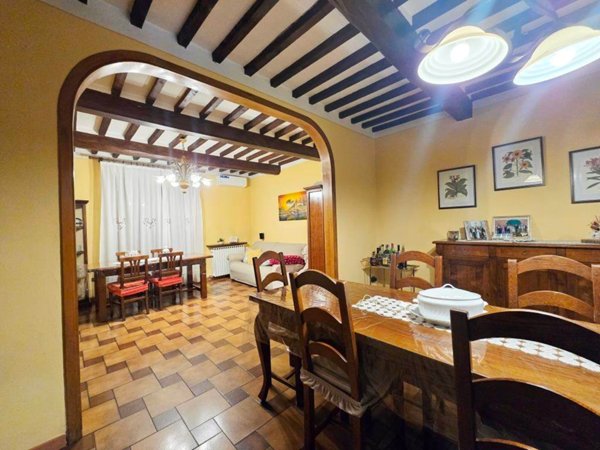 casa indipendente in vendita a Castelfranco di Sotto in zona Orentano