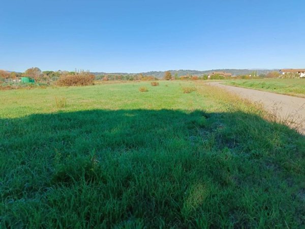 terreno edificabile in vendita a Castelfranco di Sotto