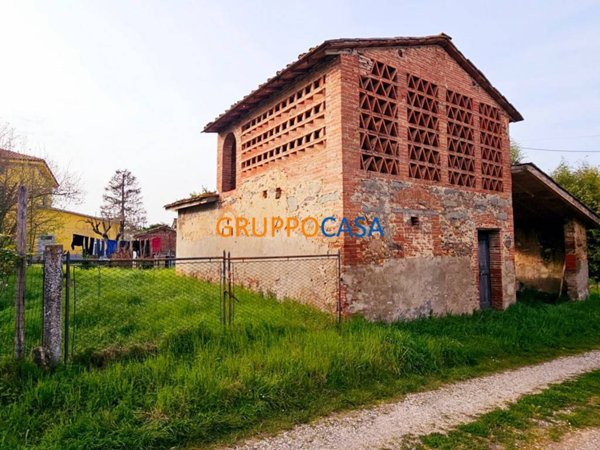 casa indipendente in vendita a Castelfranco di Sotto in zona Orentano