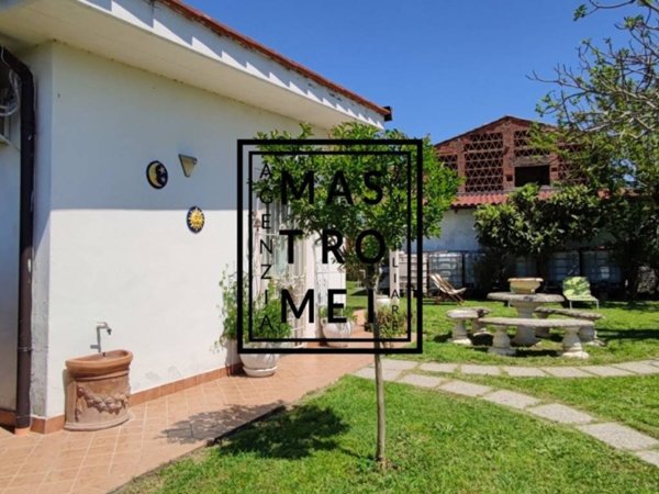 casa indipendente in vendita a Castelfranco di Sotto in zona Orentano