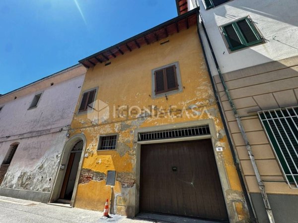 intera palazzina in vendita a Castelfranco di Sotto