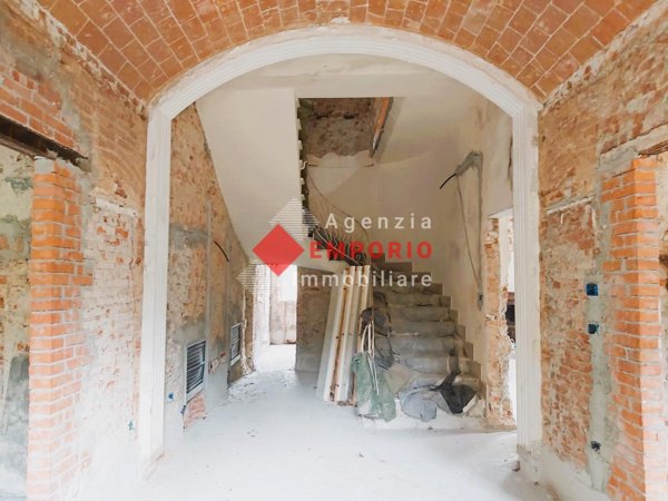 casa indipendente in vendita a Castelfranco di Sotto in zona Orentano