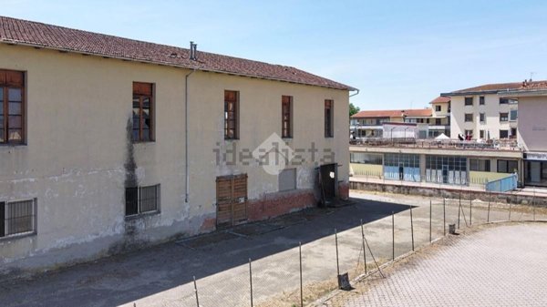 capannone in vendita a Castelfranco di Sotto