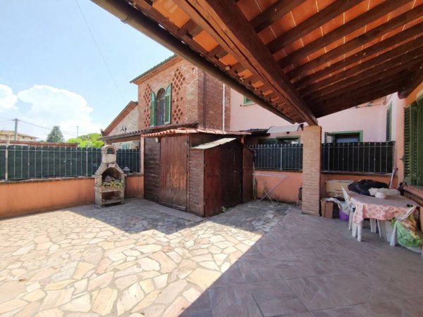 casa indipendente in vendita a Castelfranco di Sotto in zona Orentano