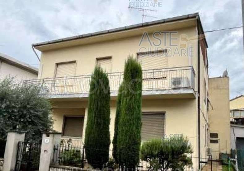 casa indipendente in vendita a Castelfranco di Sotto