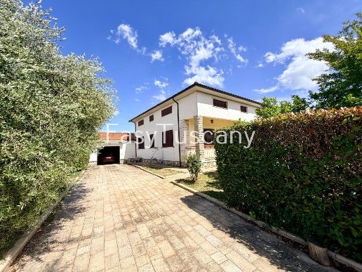 casa indipendente in vendita a Castelfranco di Sotto in zona Orentano